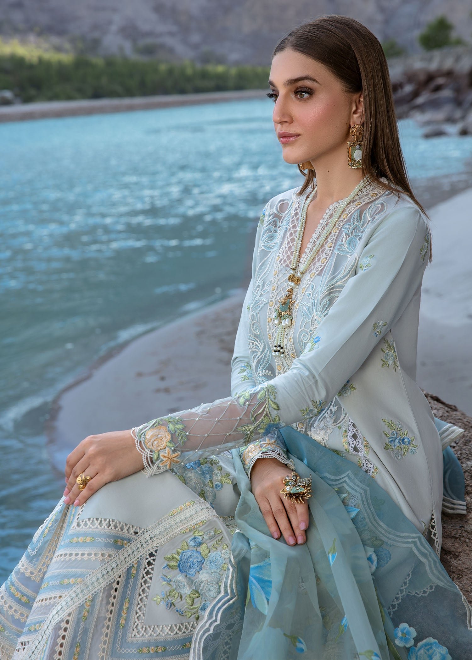 Crimson Luxury Lawn 2024 | Sarfaraz | Forget Me Not - Ice Blue - Image 3