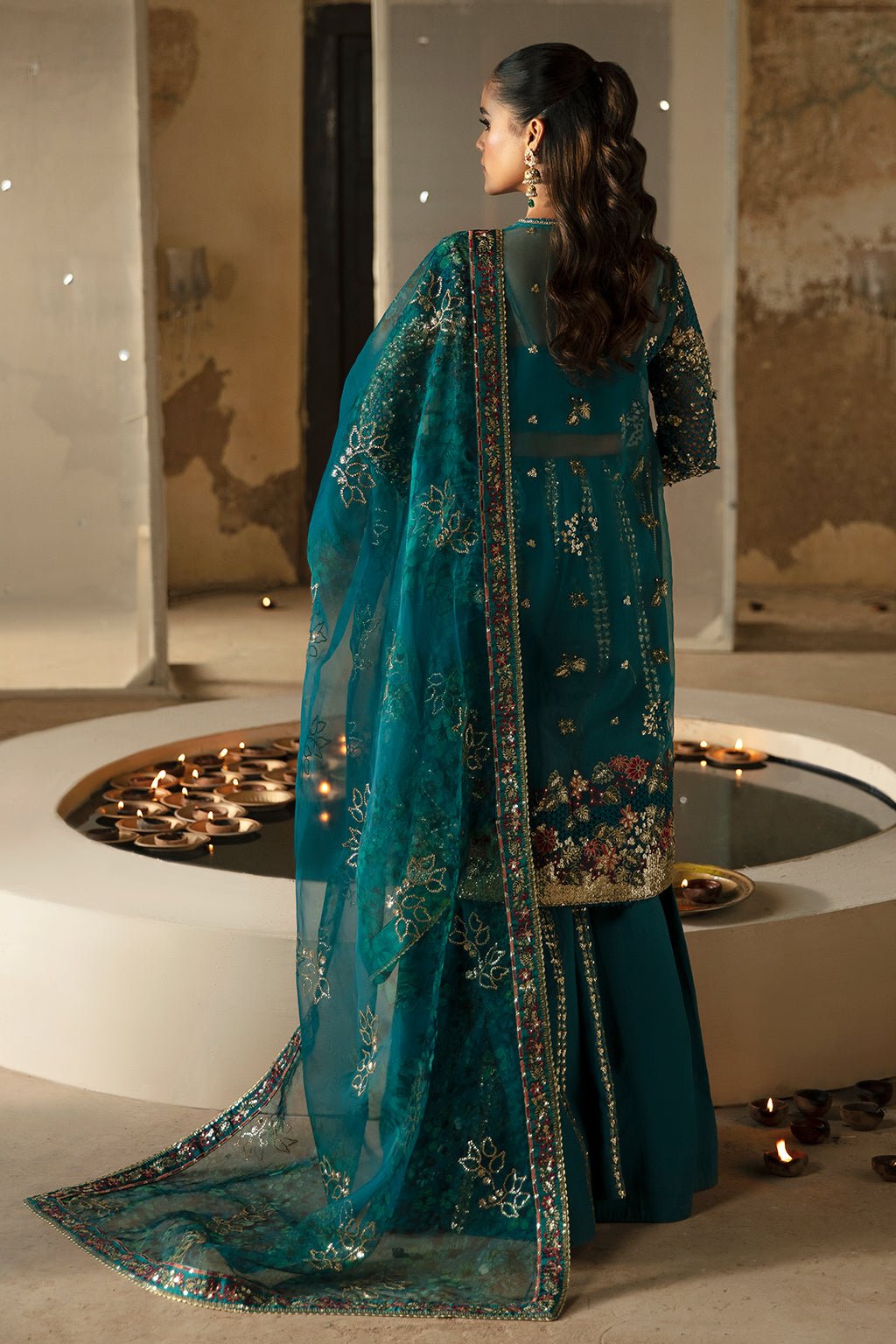 Afrozeh Hayat '24 Wedding Collection | Meerub - Image 4