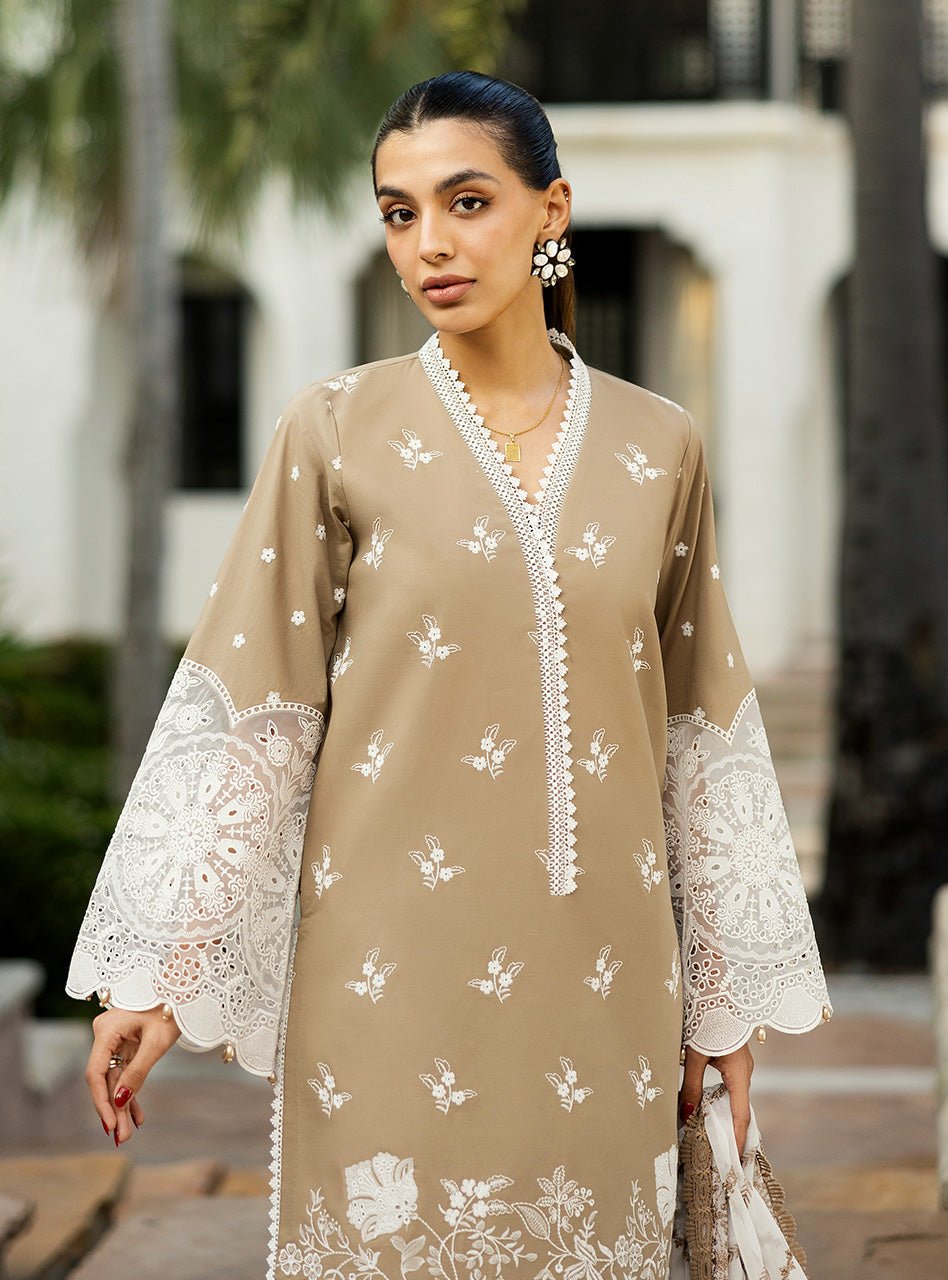 Zainab Chottani Chikankari Lawn 2025 | 11A - Image 3