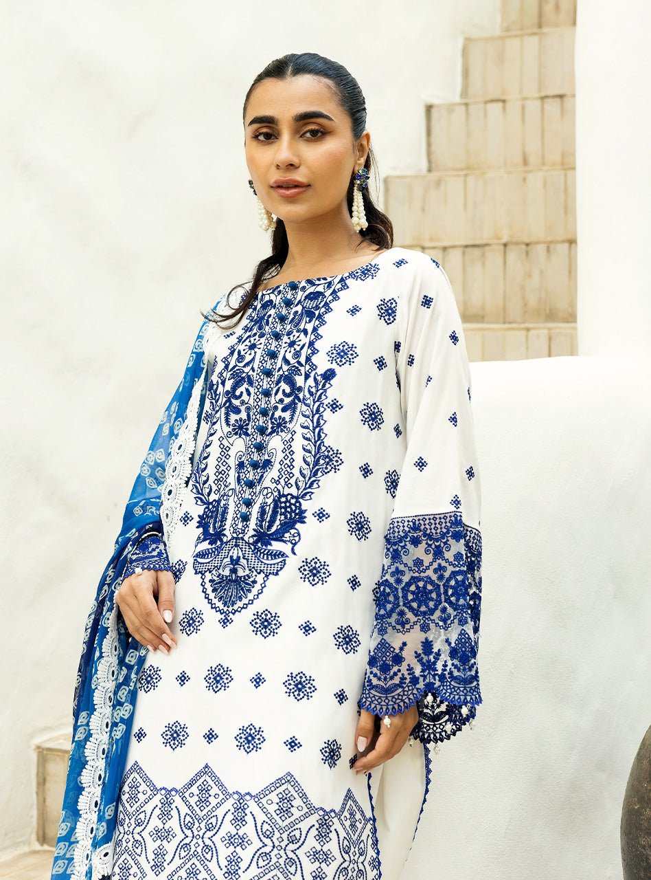 Zainab Chottani Chikankari Lawn 2025 | 8A - Image 4