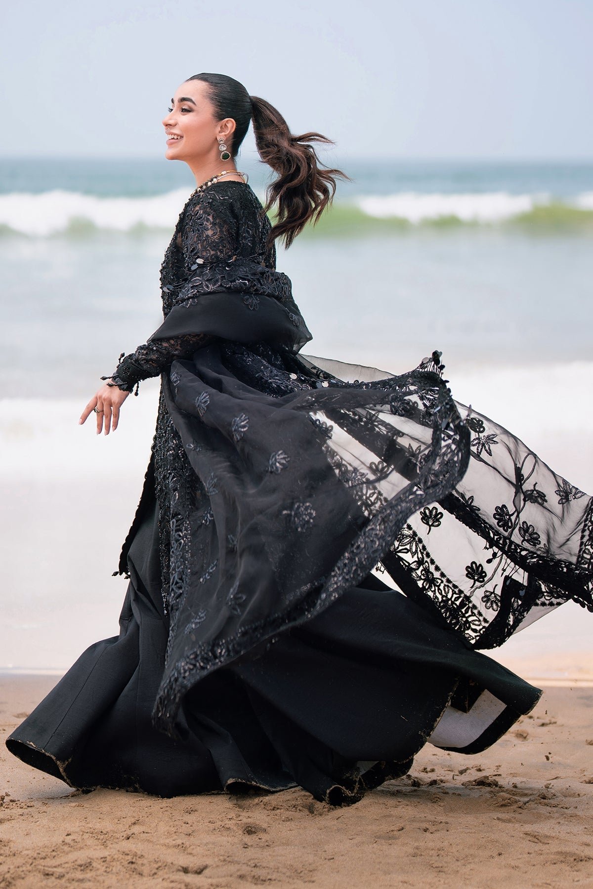 Reveuse Wedding Formals by Emaan Adeel | CASSANDRA - Image 4