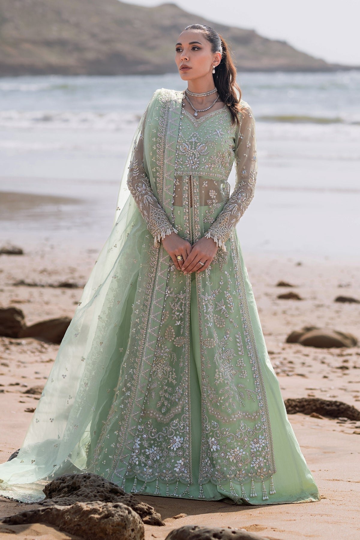 Reveuse Wedding Formals by Emaan Adeel | NOIR