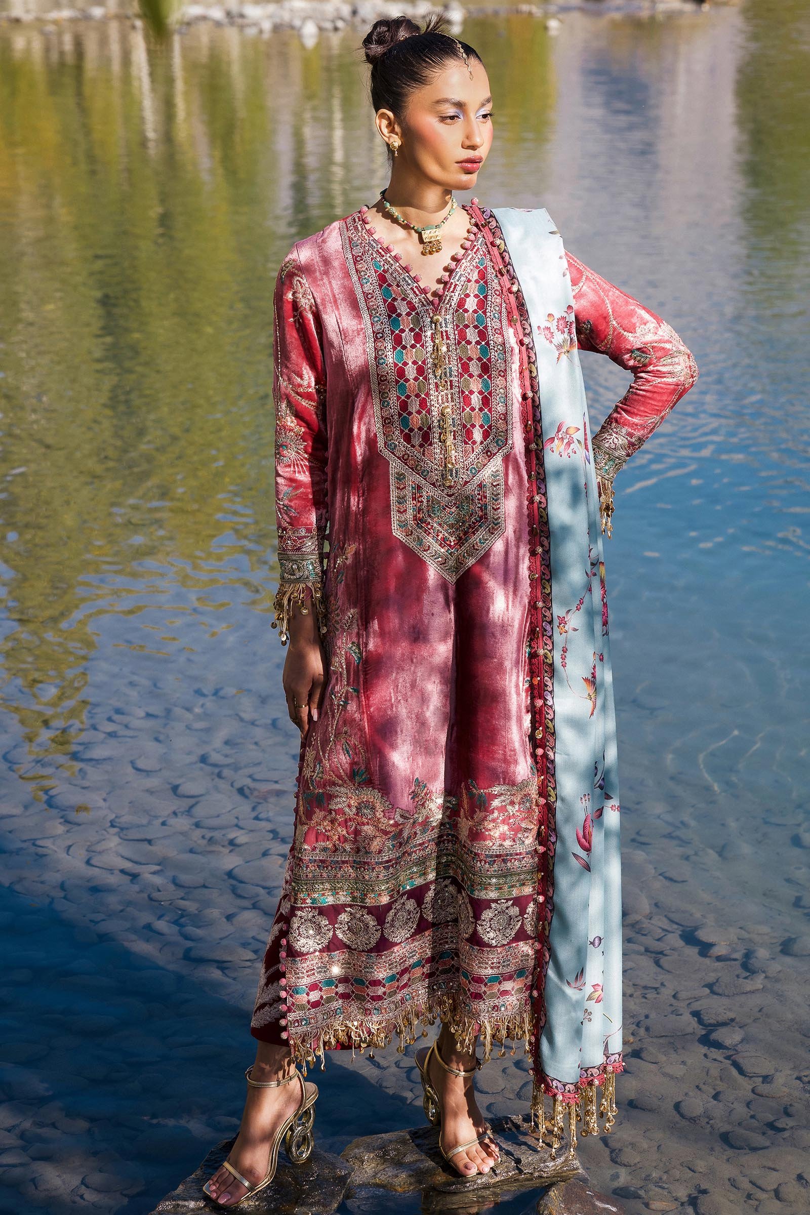 Sana Safinaz Winter Shawl | V241-005-3CP