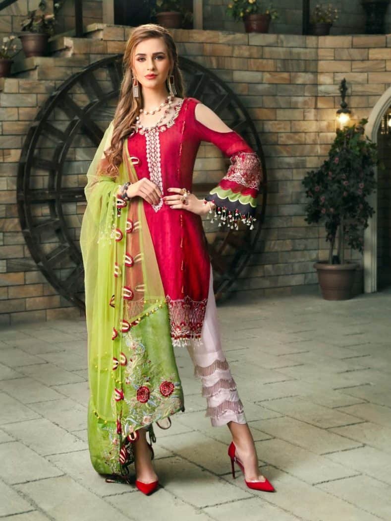 Zara Hayaat Luxury Lawn - SCARLET SS-03