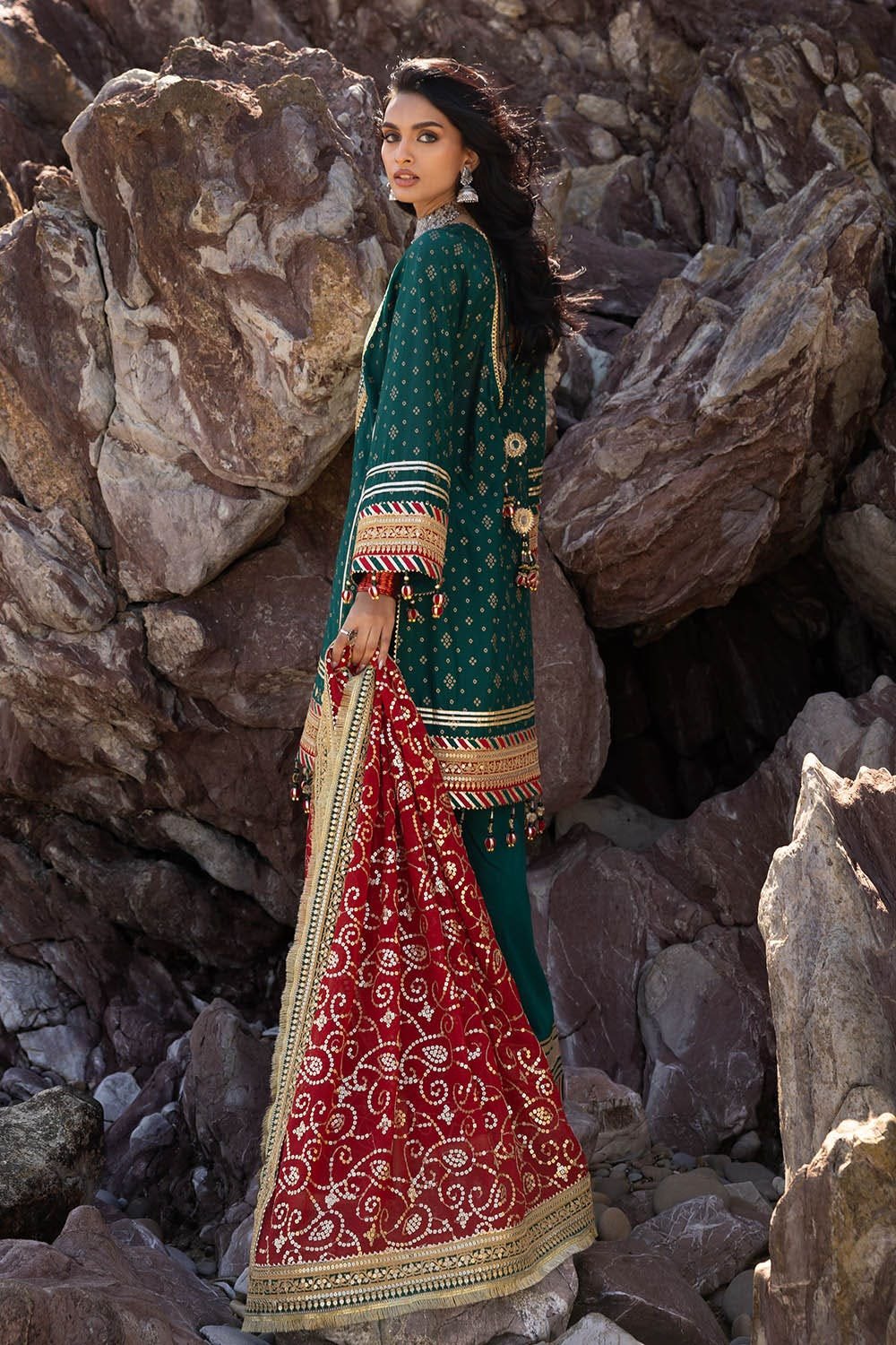 Gul Ahmed Chunri Collection 2025 | BM-52024 - Image 4